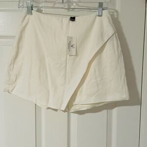 Windsor Cream Wrap-Front Skort